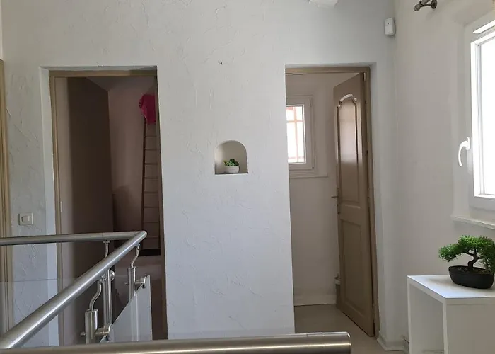 Ste Maxime 5 Etoiles Piscine Chauffee Et Jacuzzi Villa