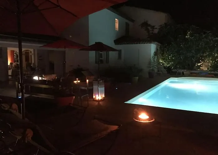 Villa Ste Maxime 5 Etoiles Piscine Chauffee Et Jacuzzi *