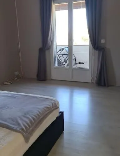 Ste Maxime 5 Etoiles Piscine Chauffee Et Jacuzzi