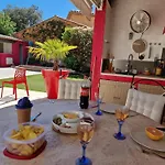 Ste Maxime 5 Etoiles Piscine Chauffée Et Jacuzzi Villa *