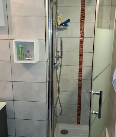 Ste Maxime 5 Etoiles Piscine Chauffee Et Jacuzzi *