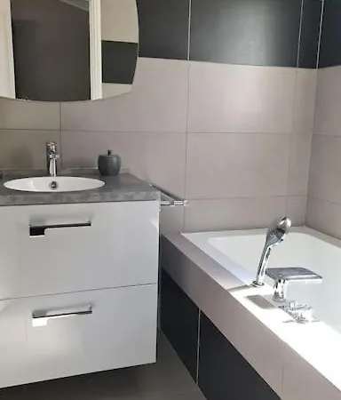 Villa Ste Maxime 5 Etoiles Piscine Chauffee Et Jacuzzi Sainte-Maxime