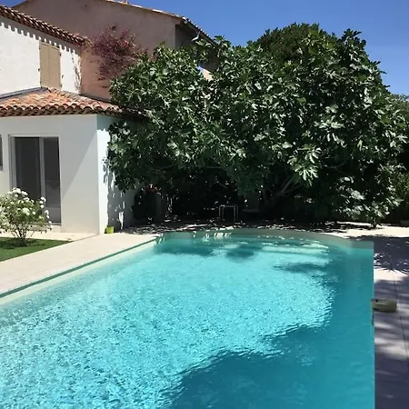 Ste Maxime 5 Etoiles Piscine Chauffee Et Jacuzzi Villa