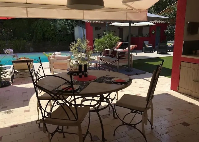 Ste Maxime 5 Etoiles Piscine Chauffée Et Jacuzzi Sainte-Maxime