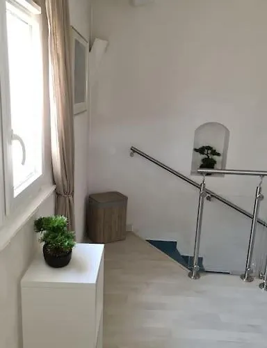 Ste Maxime 5 Etoiles Piscine Chauffee Et Jacuzzi Villa Sainte-Maxime