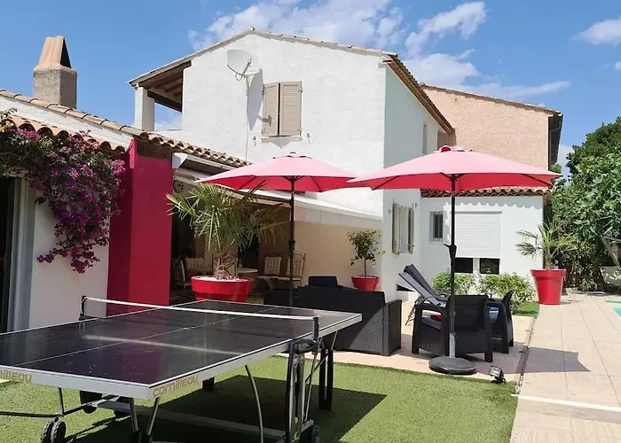 Villa Ste Maxime 5 Etoiles Piscine Chauffée Et Jacuzzi