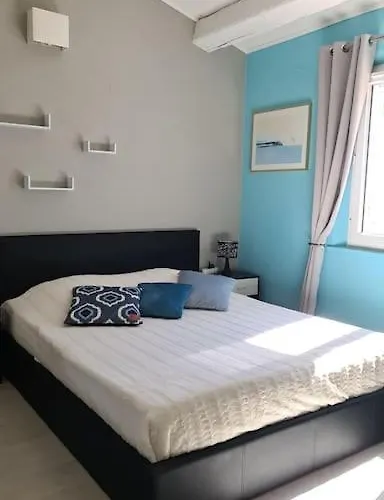 Ste Maxime 5 Etoiles Piscine Chauffée Et Jacuzzi *