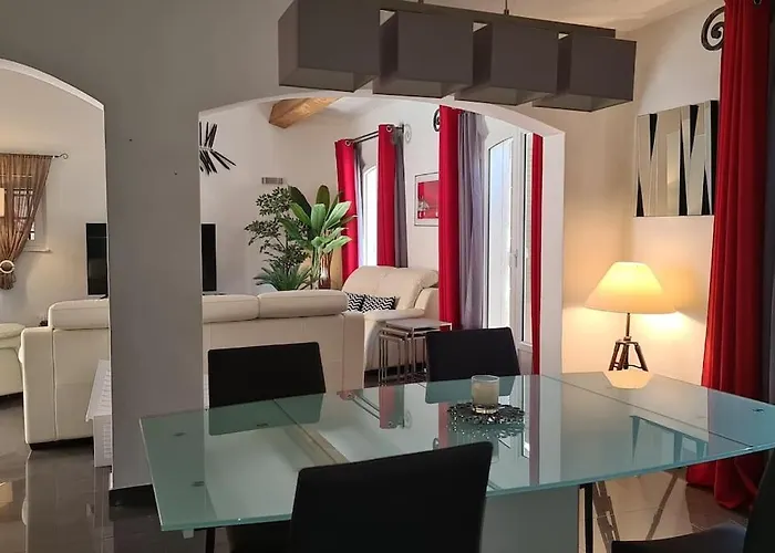 Villa Ste Maxime 5 Etoiles Piscine Chauffée Et Jacuzzi Sainte-Maxime