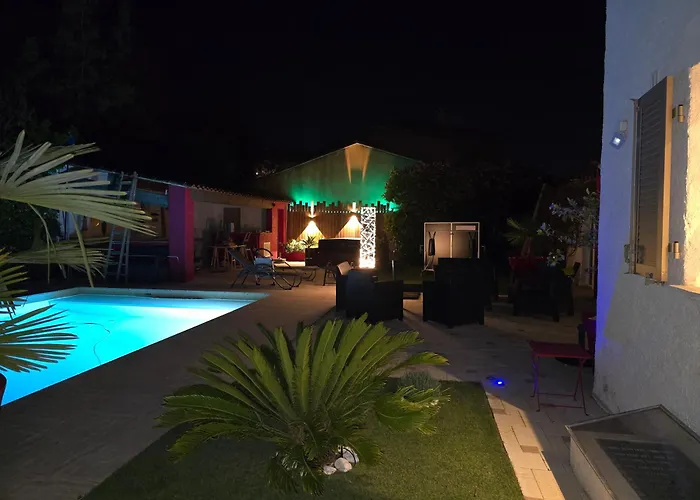 Ste Maxime 5 Etoiles Piscine Chauffee Et Jacuzzi * Sainte-Maxime